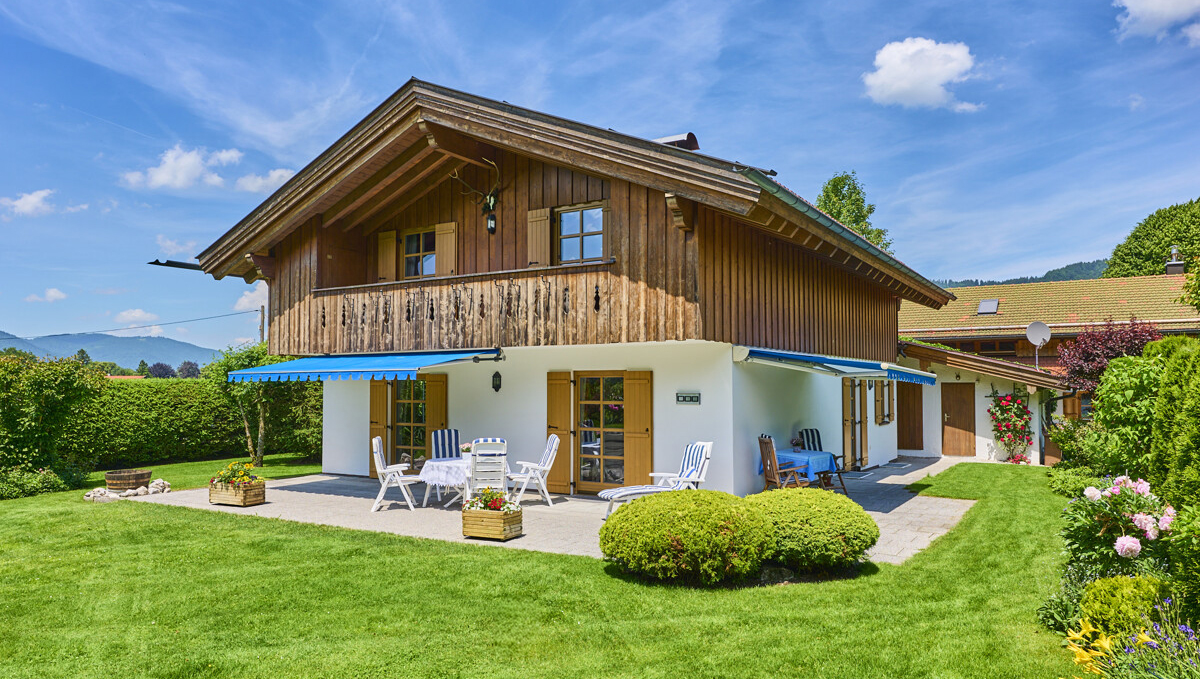 Exklusives Haus am Tegernsee - Einfamilienhaus auf sonnigem Grundstück in Rottach-Egern