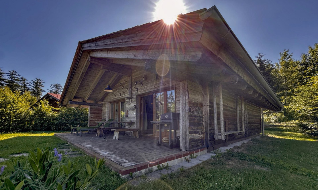 Aussenansicht Holzblockhaus