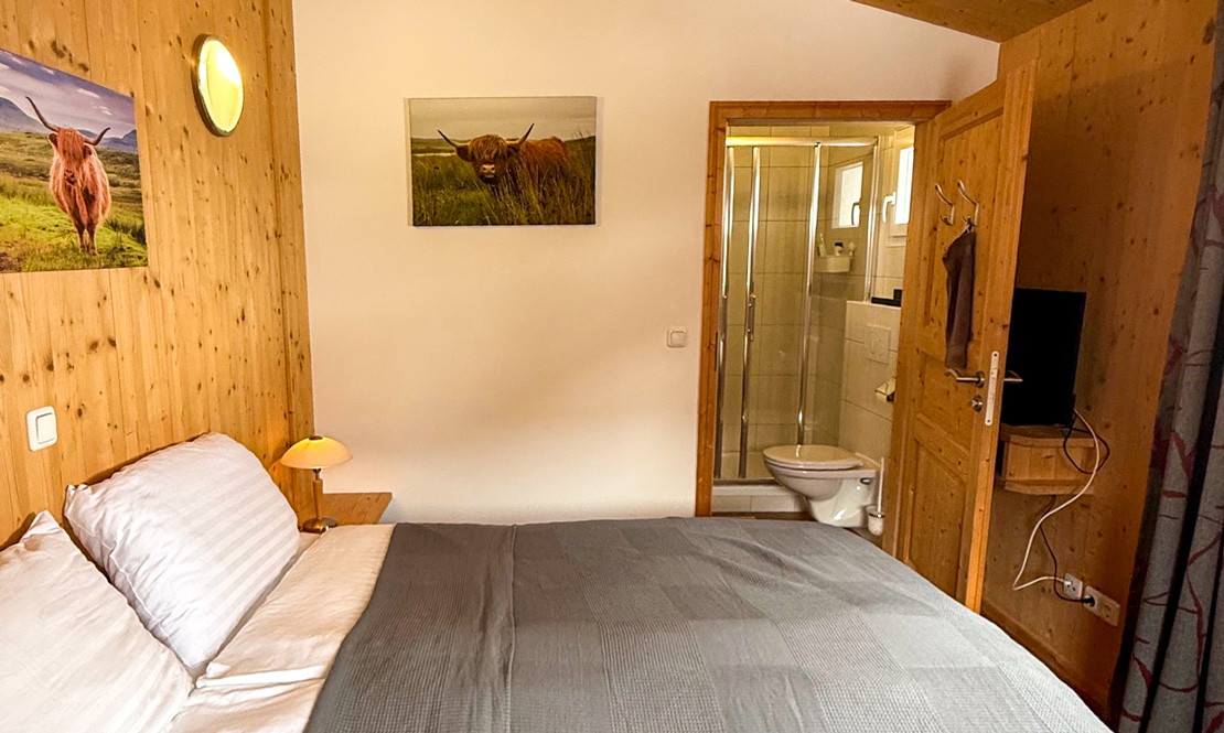 Schlafzimmer mit Bad en Suite