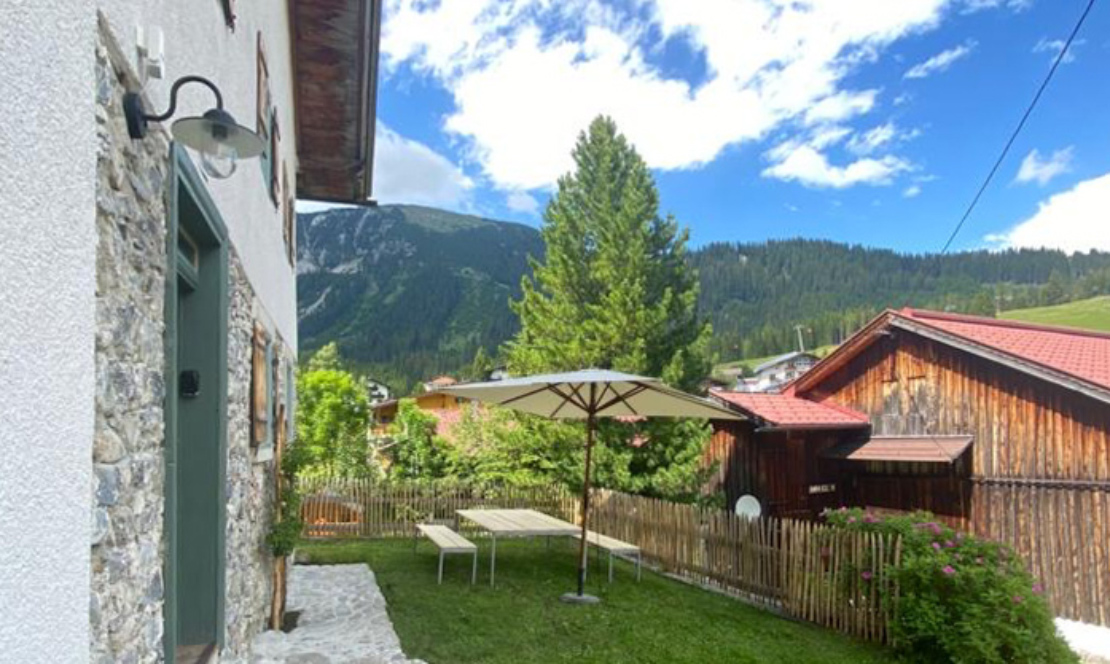 Aussenbereich mit Garten