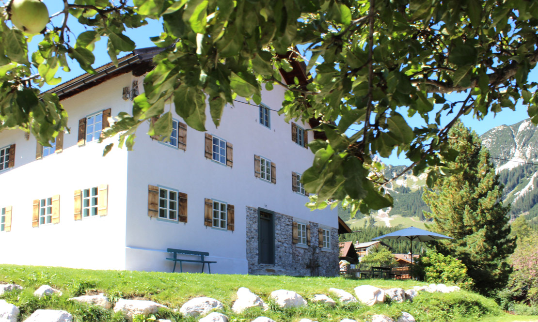 Aussenansicht mit Garten