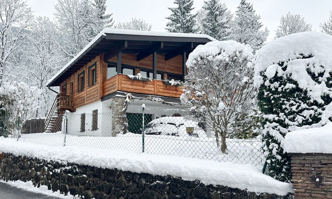 Ferienhaus im Winter
