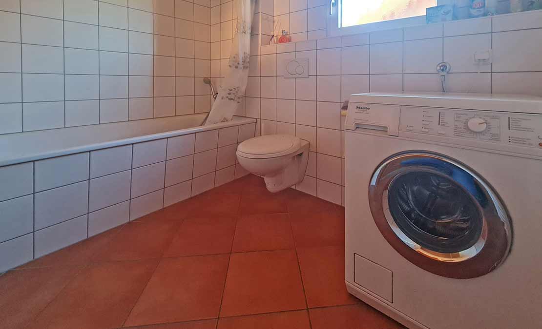 Bad mit Wanne